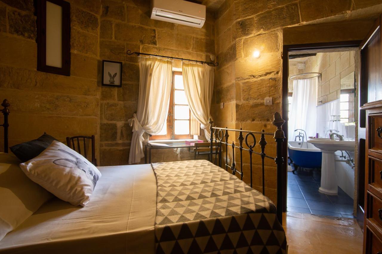 The Burrow Guest House 2* Tarxien